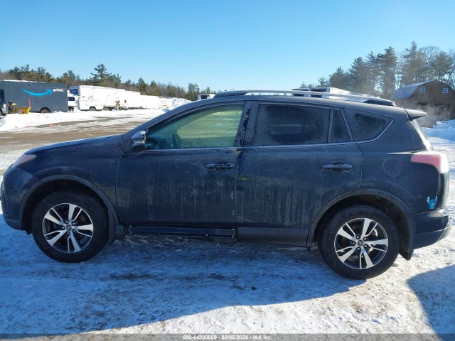 Toyota Rav4 Xle 2017 JTMRFREV2HD220629 Image 14