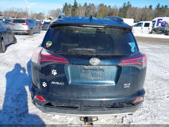 Toyota Rav4 Xle 2017 JTMRFREV2HD220629 Image 16