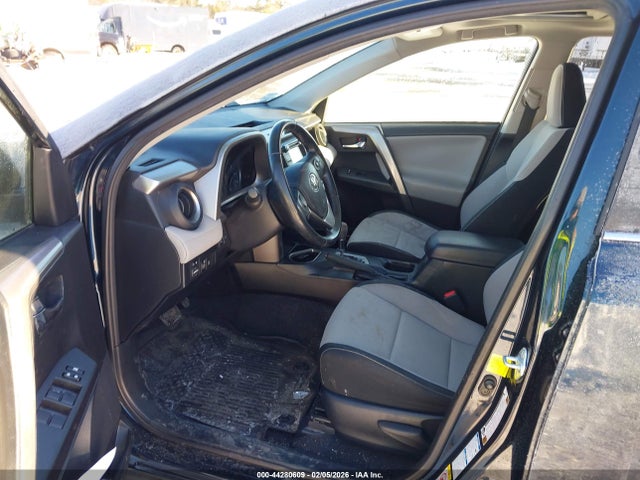 Toyota Rav4 Xle 2017 JTMRFREV2HD220629 Image 5
