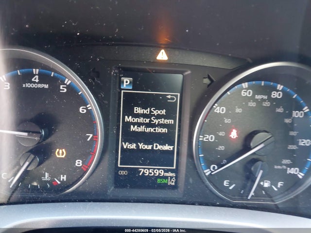 Toyota Rav4 Xle 2017 JTMRFREV2HD220629 Image 7