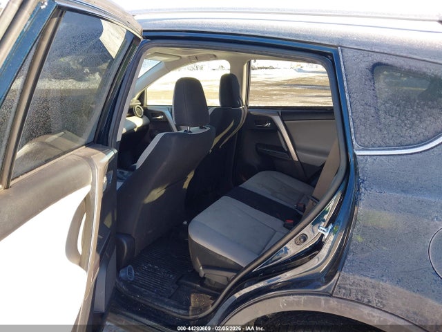 Toyota Rav4 Xle 2017 JTMRFREV2HD220629 Image 8