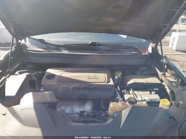 44280622 :رقم المزاد ، 1C4PJLCB4LD605727 vin ، 2020 Jeep Cherokee Latitude Fwd مزاد بيع