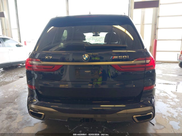 44280641 :رقم المزاد ، 5UXCX6C01L9D05189 vin ، 2020 Bmw X7 M50i مزاد بيع