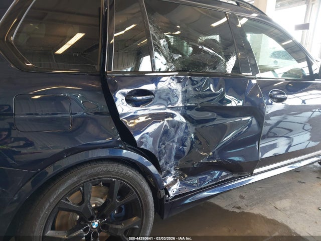 2020 BMW X7 5UXCX6C01L9D05189 Photo 5