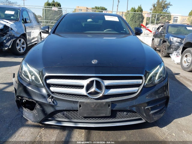 Mercedes-Benz E 300 2019 WDDZF4JB9KA526787 Image 12