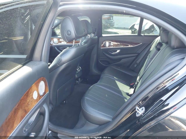 Mercedes-Benz E 300 2019 WDDZF4JB9KA526787 Image 8