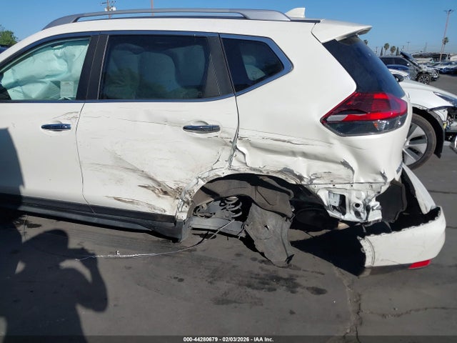 2019 NISSAN ROGUE JN8AT2MT4KW257968 Photo 5