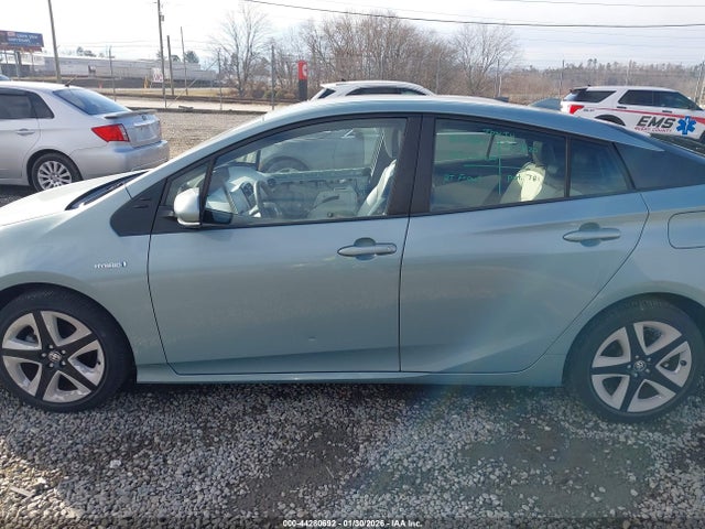 Toyota Prius Four Touring 2017 JTDKARFUXH3036115 Image 14