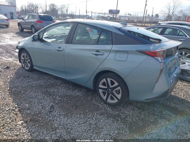 Toyota Prius Four Touring 2017 JTDKARFUXH3036115 Image 3