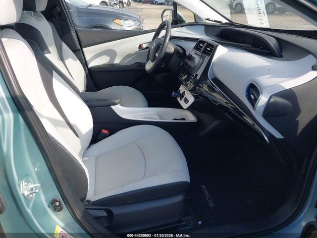 Toyota Prius Four Touring 2017 JTDKARFUXH3036115 Image 5