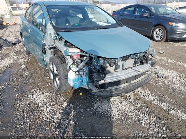 Toyota Prius Four Touring 2017 JTDKARFUXH3036115 Image 6