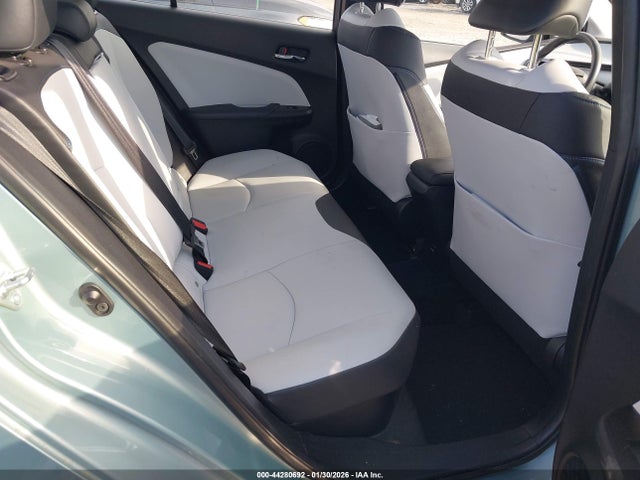 Toyota Prius Four Touring 2017 JTDKARFUXH3036115 Image 8