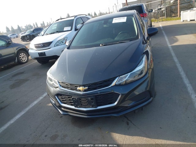 1G1BE5SM9H7157965 Chevrolet Cruze Lt Auto