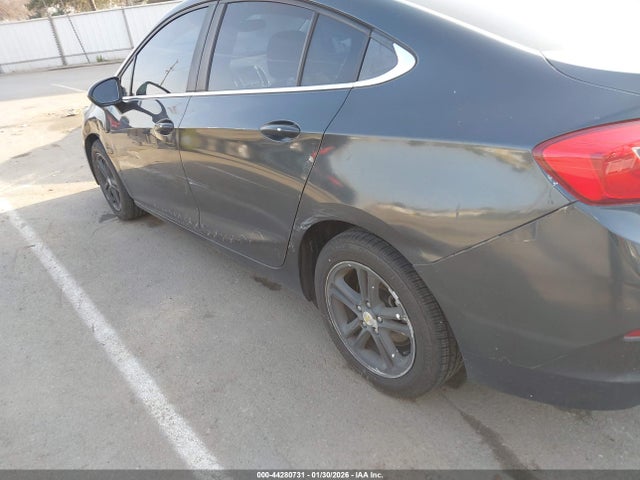 1G1BE5SM9H7157965 Chevrolet Cruze Lt Auto