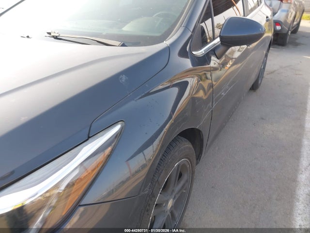 1G1BE5SM9H7157965 Chevrolet Cruze Lt Auto