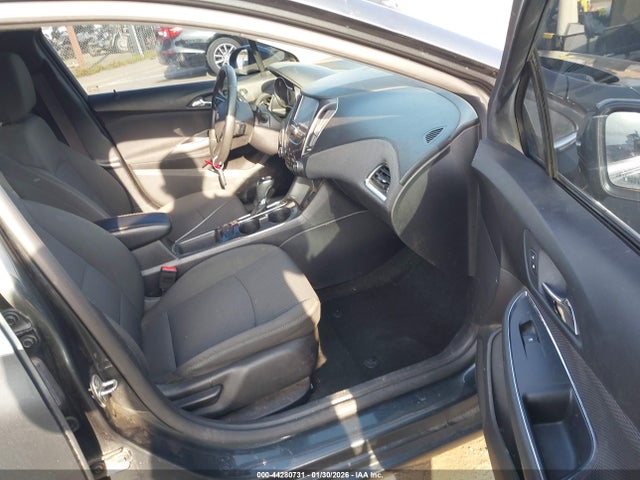 1G1BE5SM9H7157965 Chevrolet Cruze Lt Auto