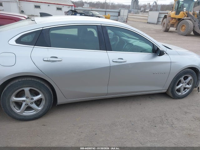 1G1ZC5ST0HF159797 Chevrolet Malibu 1fl