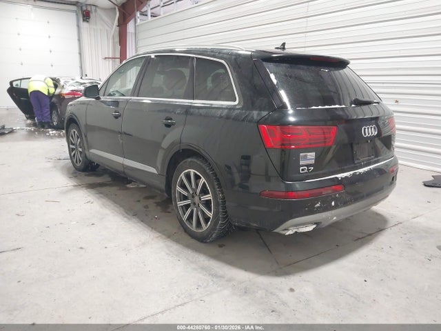 2017 AUDI Q7 WA1LAAF74HD012512 Photo 2