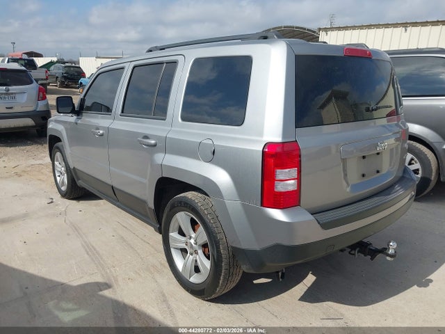 Jeep Patriot Latitude 2016 1C4NJPFA1GD551262 Image 3