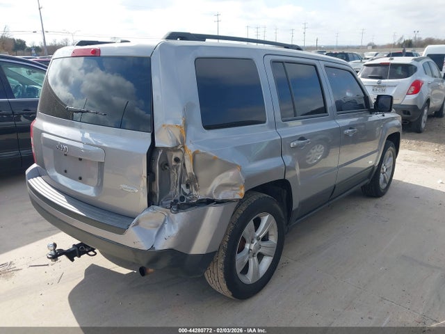 Jeep Patriot Latitude 2016 1C4NJPFA1GD551262 Image 4
