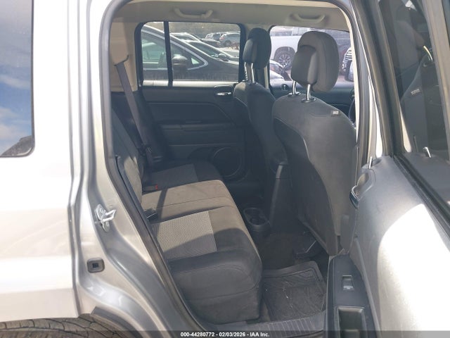 Jeep Patriot Latitude 2016 1C4NJPFA1GD551262 Image 8