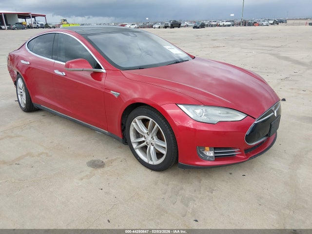 2015 TESLA MODEL S 5YJSA1S16FFP77388 Photo 0