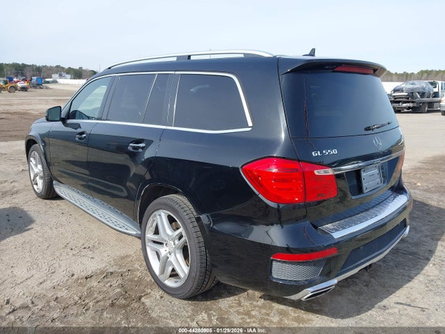 2015 MERCEDES-BENZ GL 550 4JGDF7DE3FA483741 Photo 2