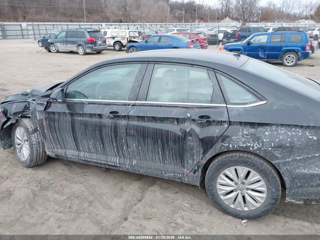 44280944 :رقم المزاد ، 3VWCB7BU0KM238685 vin ، 2019 Volkswagen Jetta 1.4t R-line/1.4t S/1.4t Se مزاد بيع
