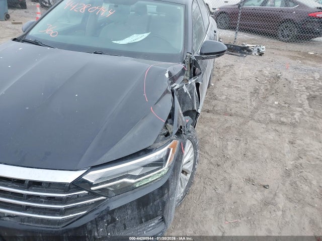 44280944 :رقم المزاد ، 3VWCB7BU0KM238685 vin ، 2019 Volkswagen Jetta 1.4t R-line/1.4t S/1.4t Se مزاد بيع