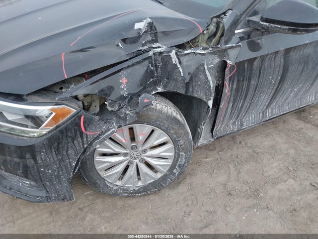 44280944 :رقم المزاد ، 3VWCB7BU0KM238685 vin ، 2019 Volkswagen Jetta 1.4t R-line/1.4t S/1.4t Se مزاد بيع