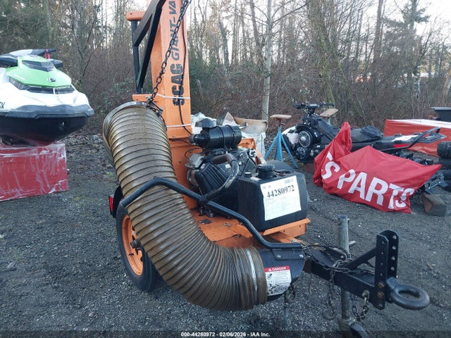 4S9G12719JW323151 Misc Scag Giant-vac