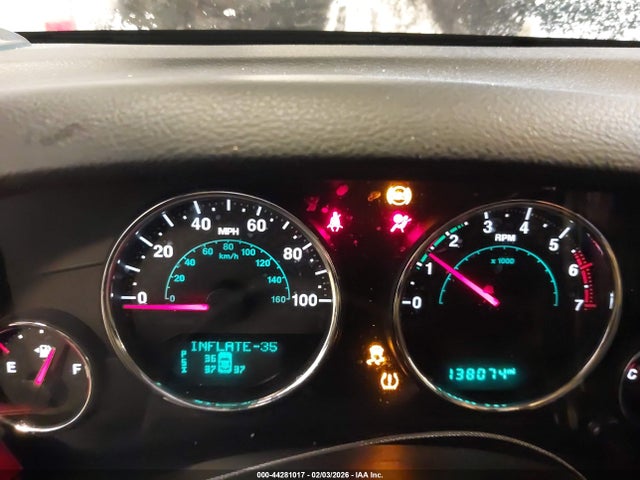 44281017 :رقم المزاد ، 1C4BJWEG5HL615734 vin ، 2017 Jeep Wrangler Unlimited Sahara مزاد بيع