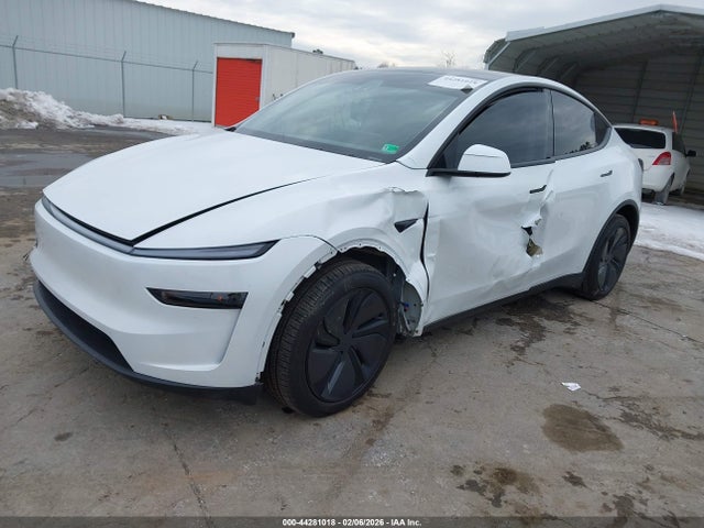 2026 TESLA MODEL Y 7SAYGDEE0TA457780 Photo 1
