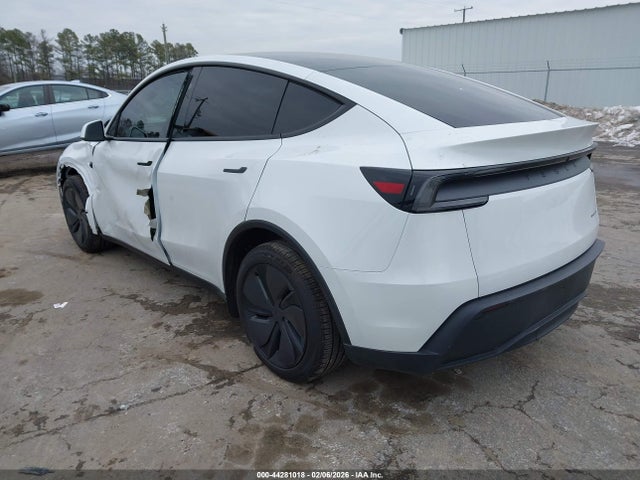 2026 TESLA MODEL Y 7SAYGDEE0TA457780 Photo 2