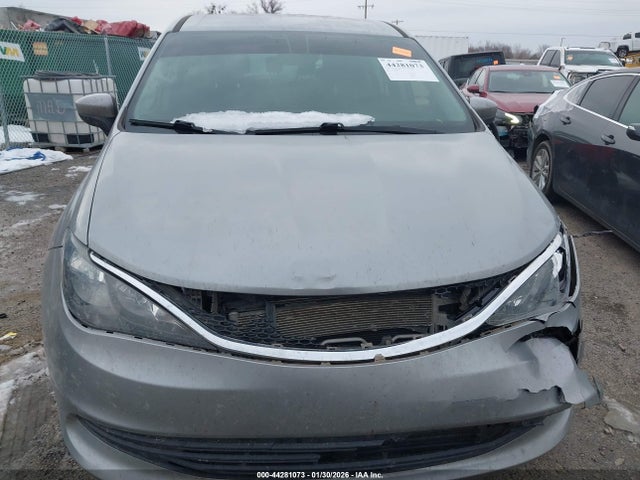 Продаж на аукціоні авто 2019 Chrysler Pacifica Touring, vin: 2C4RC1DG1KR626547, номер лоту: 44281073