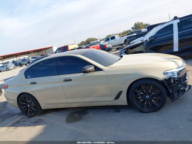 44281088 :رقم المزاد ، WBAJA5C57KWW12845 vin ، 2019 Bmw 530i مزاد بيع