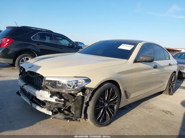 44281088 :رقم المزاد ، WBAJA5C57KWW12845 vin ، 2019 Bmw 530i مزاد بيع