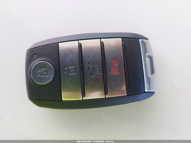 44281095 :رقم المزاد ، 5XXGT4L37LG410834 vin ، 2020 Kia Optima S مزاد بيع