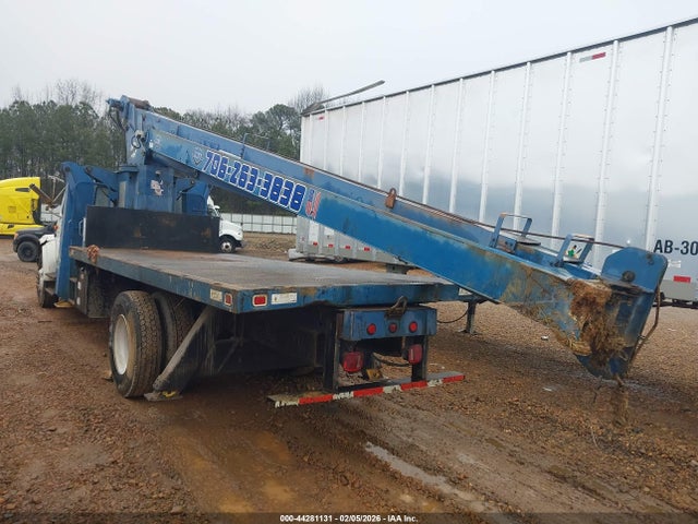 44281131 :رقم المزاد ، 1HTSCABP9XH697117 vin ، 1999 International 4000 4700 مزاد بيع