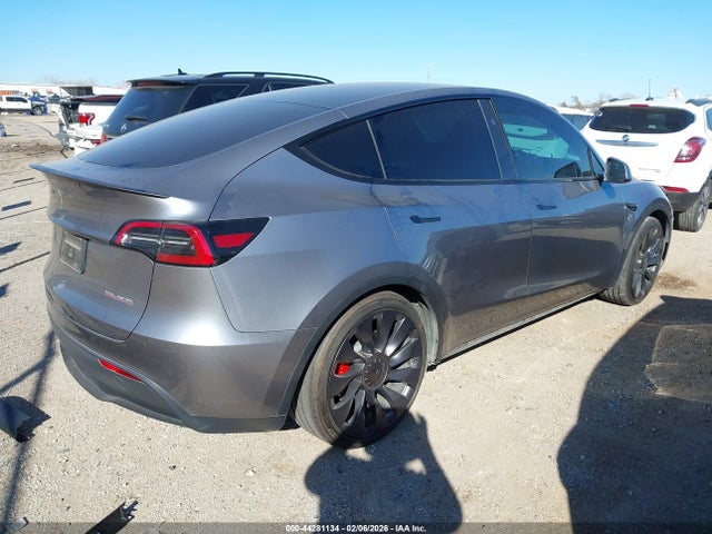 2024 TESLA MODEL Y 7SAYGDEF4RA292754 Photo 3
