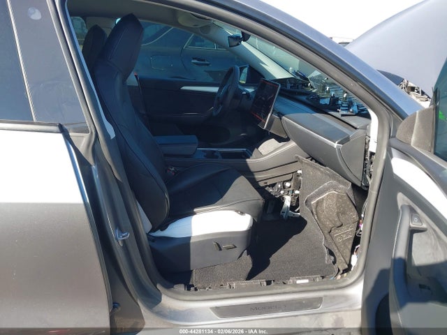 2024 TESLA MODEL Y 7SAYGDEF4RA292754 Photo 4