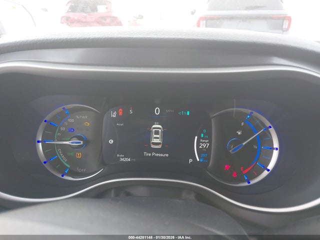44281148 :رقم المزاد ، 2C4RC1S74SR575810 vin ، 2025 Chrysler Pacifica Hybrid Select مزاد بيع