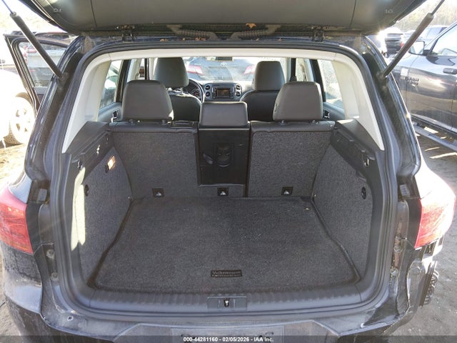 Volkswagen TIGUAN S 2016 WVGBV7AX2GW066423 Image 12
