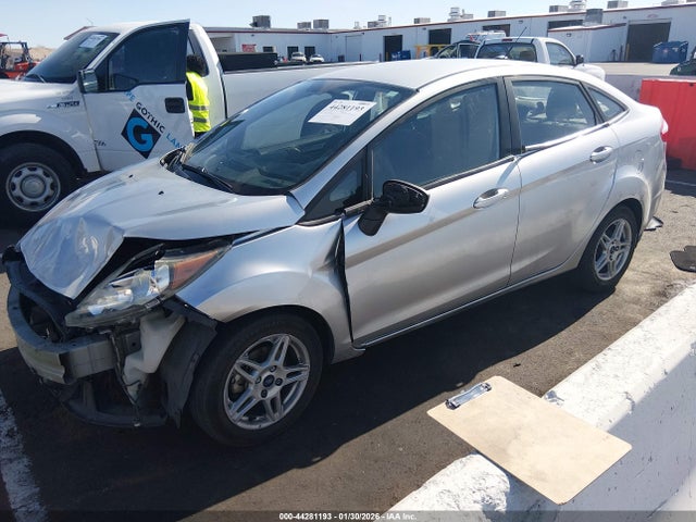 Ford FIESTA SE 2017 3FADP4BJ1HM168576 Image 2