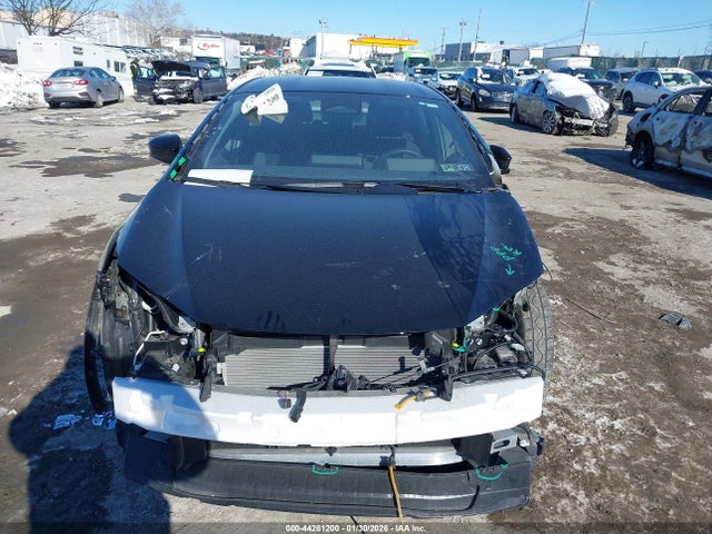 JTDADABU6S3029745 Toyota Prius Le Awd-e