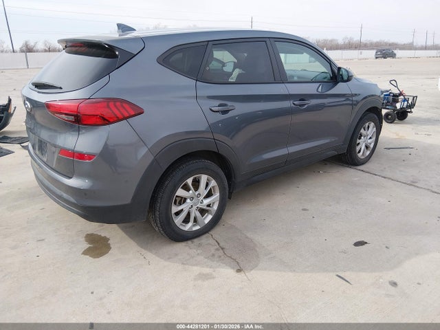 KM8J23A47MU406837 Hyundai TUCSON SE