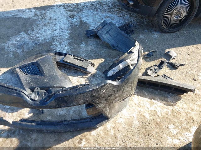 2T1BURHE3GC640477 Toyota COROLLA LE