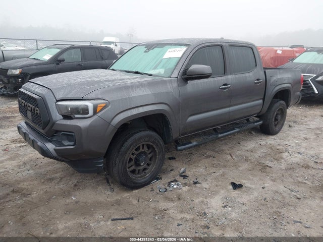 5TFAX5GN3JX118406 Toyota Tacoma Sr