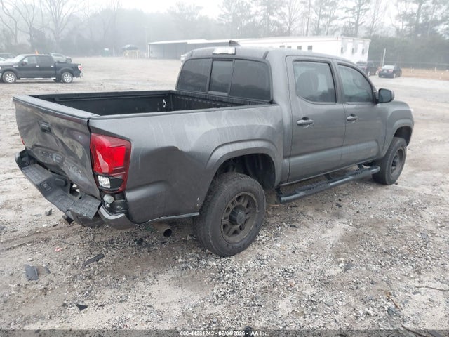 5TFAX5GN3JX118406 Toyota Tacoma Sr