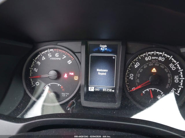5TFAX5GN3JX118406 Toyota Tacoma Sr